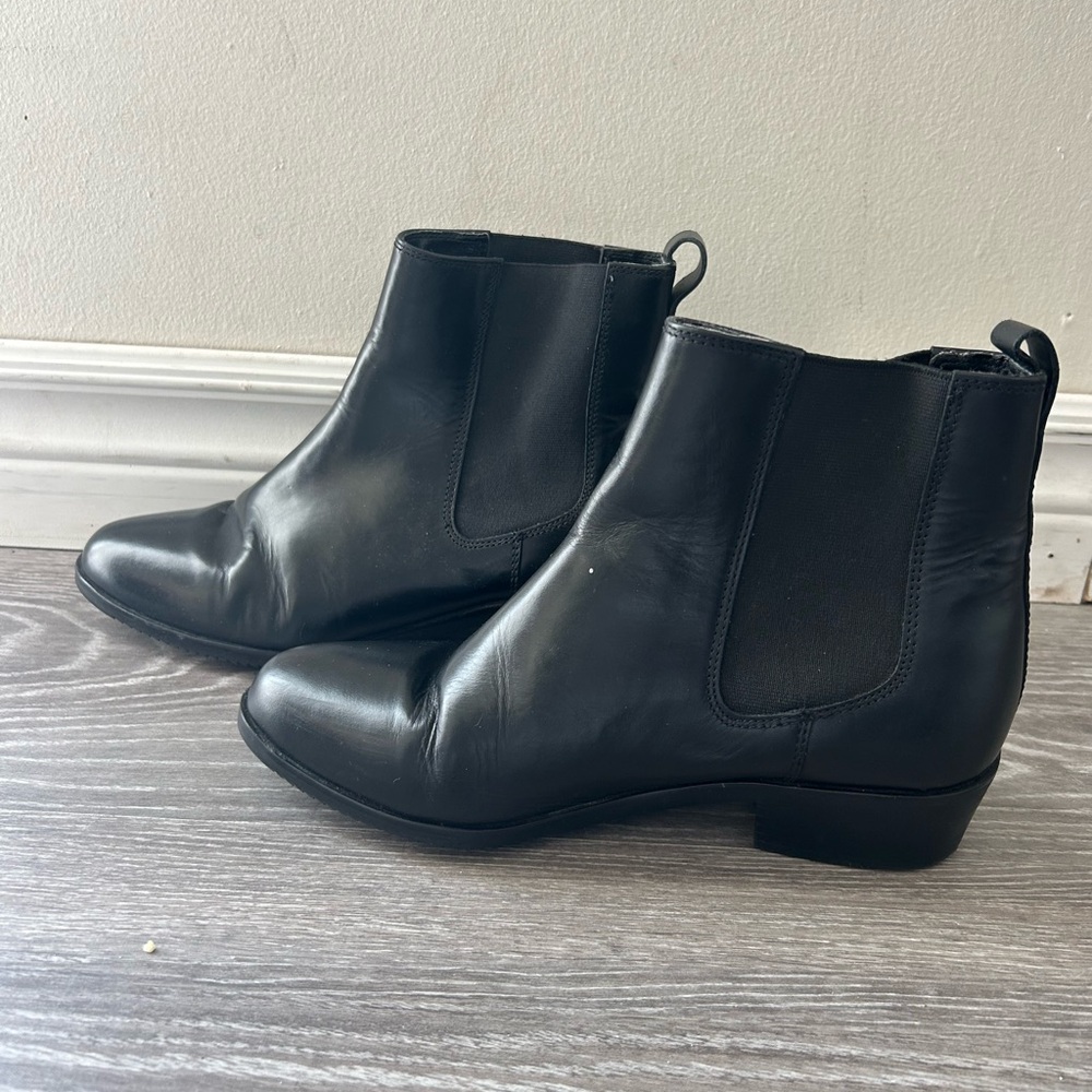 Black Chelsea Boots